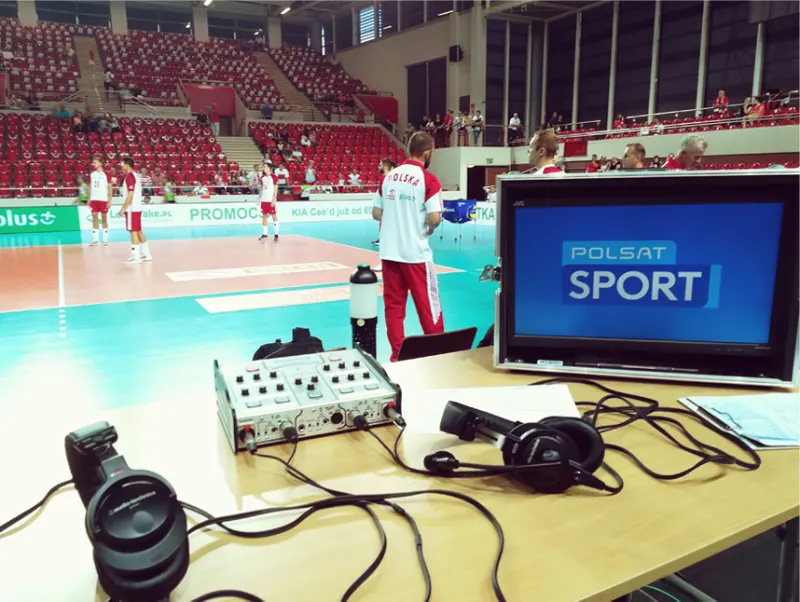 Stanowisko realizacji transmisji siatkówki dla Polsat Sport